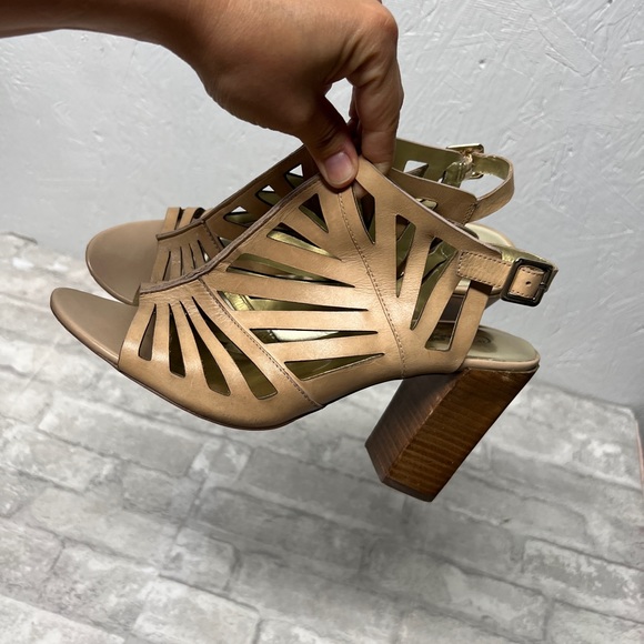Carlos by Carlos Santana Dynamic cutout Natural Tan block heel Sandals sz 10 - Picture 2 of 7